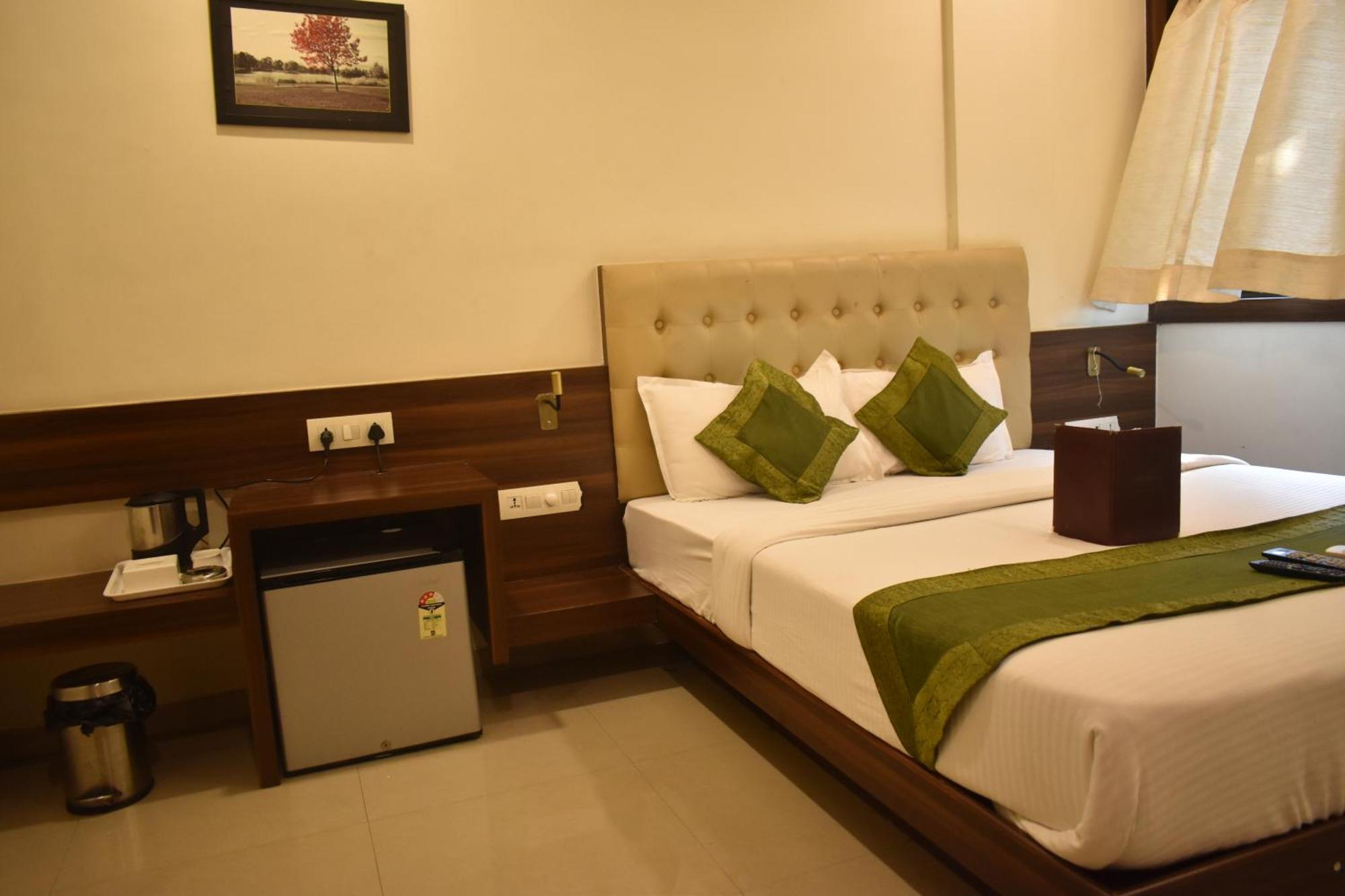 Hotel Mumbai International Exterior photo